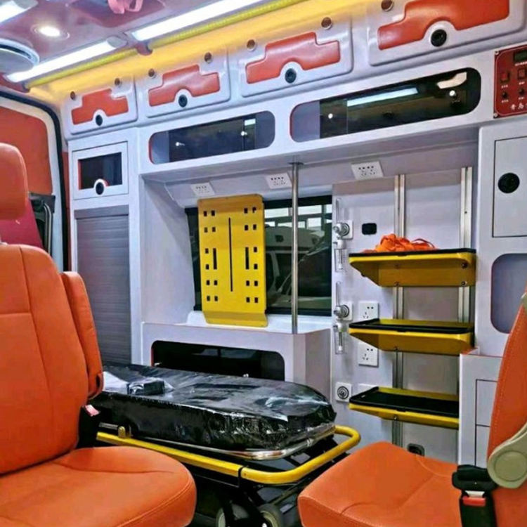 龙凤长途救护车护送病人租赁价格